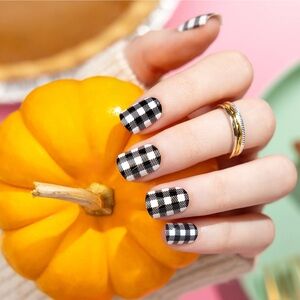 ⭐️NEW Red Aspen nail dashes